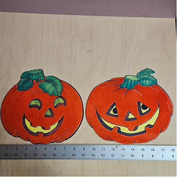 VTG Set Of 6 Flocked Die Cut Pumpkins Jack-O-Lantern Halloween Decor Window - Picture 2 of 4